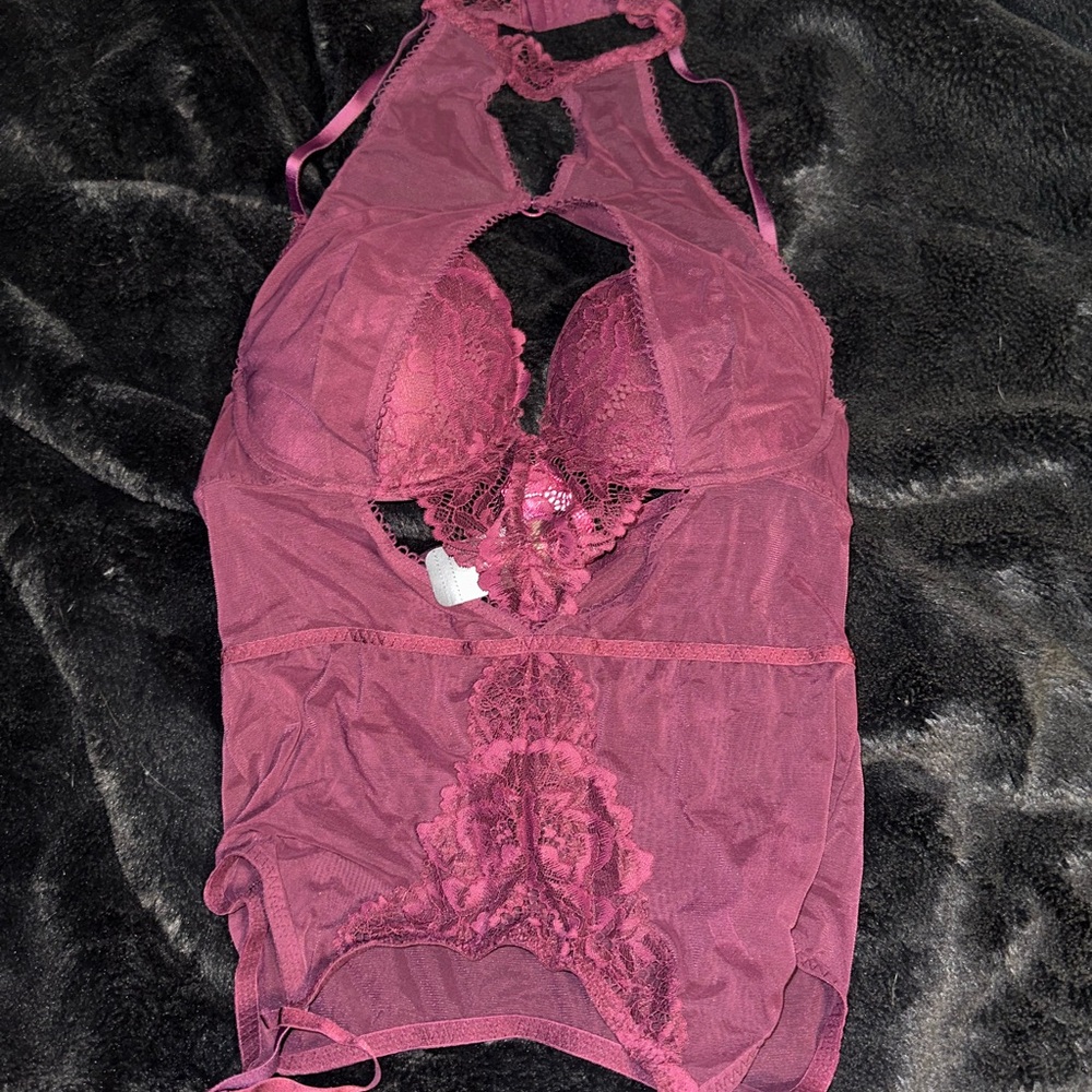Elegant Lace Bodysuit in Deep Pink
